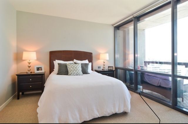 860 W Blackhawk Street 1205, Chicago, IL 60642