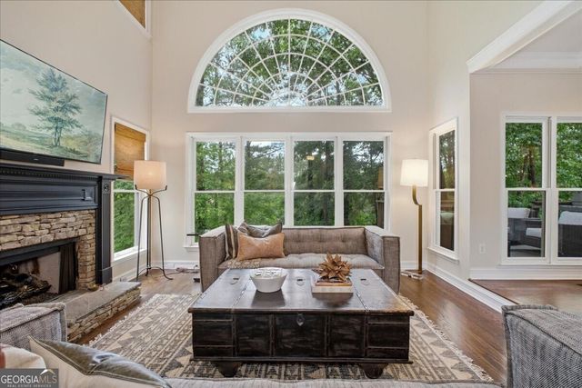 1021 Towne Lake Hills E, Woodstock, GA 30189
