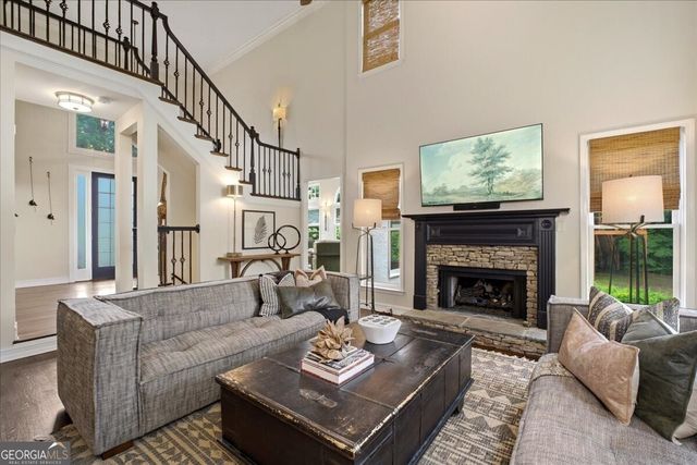 1021 Towne Lake Hills E, Woodstock, GA 30189