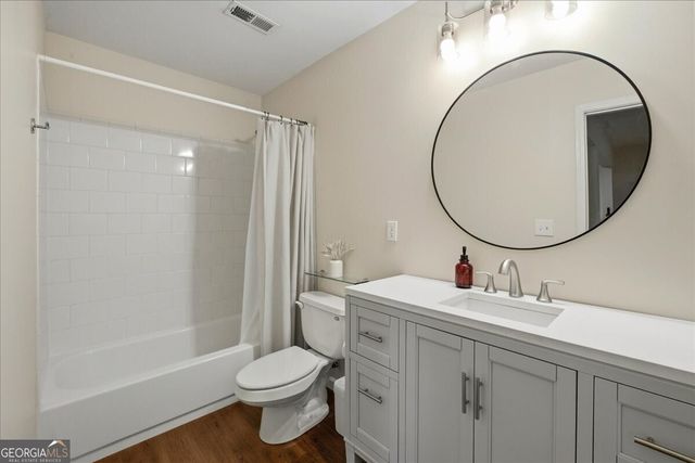 1021 Towne Lake Hills E, Woodstock, GA 30189