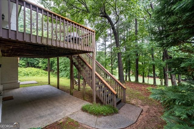 1021 Towne Lake Hills E, Woodstock, GA 30189