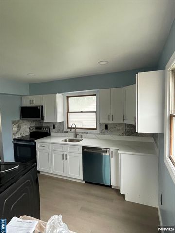 77 Miles Street 2, Elmwood Park, NJ 07407