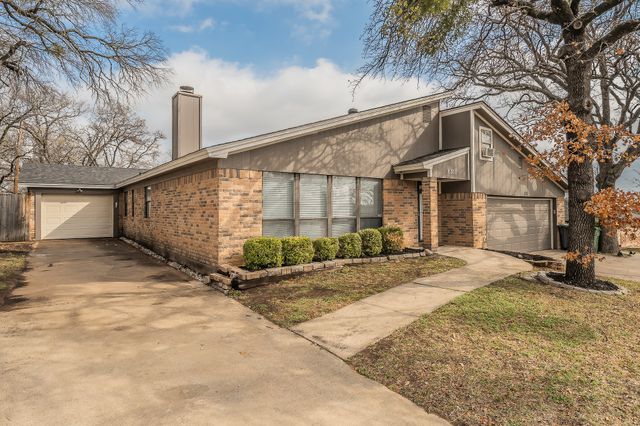 8317 Elm Court, North Richland Hills, TX 76182