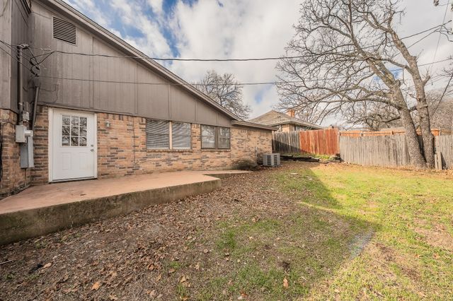 8317 Elm Court, North Richland Hills, TX 76182