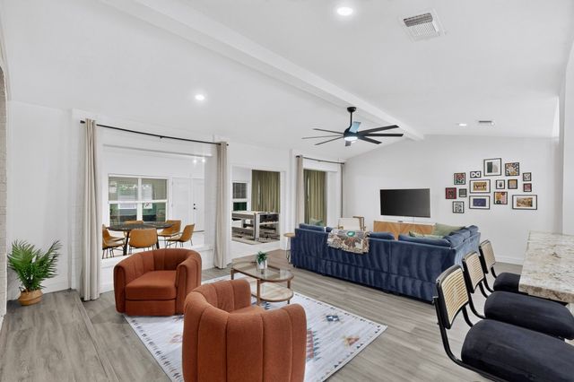 3508 Grande Bulevar, Irving, TX 75062