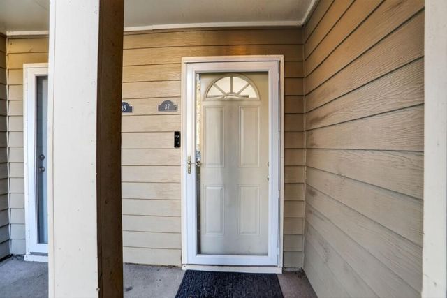 37 Middleton SE Court, Smyrna, GA 30080