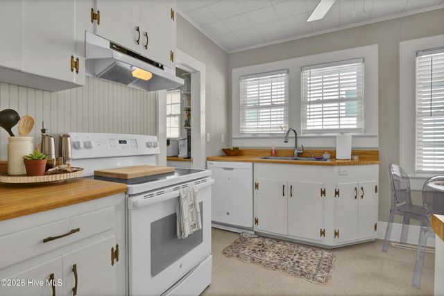 209 N Channel Drive N, Wrightsville Beach, NC 28480