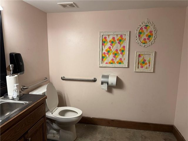 209 S 2nd Street E, Odessa, MO 64076