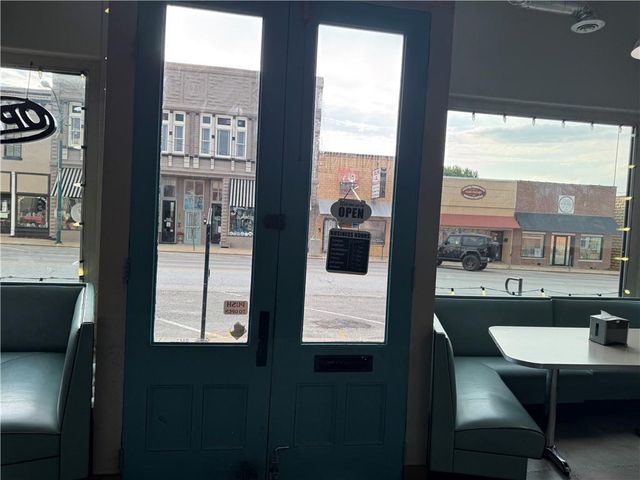 209 S 2nd Street E, Odessa, MO 64076