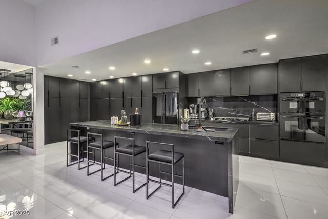 5785 Edna Avenue, Las Vegas, NV 89146