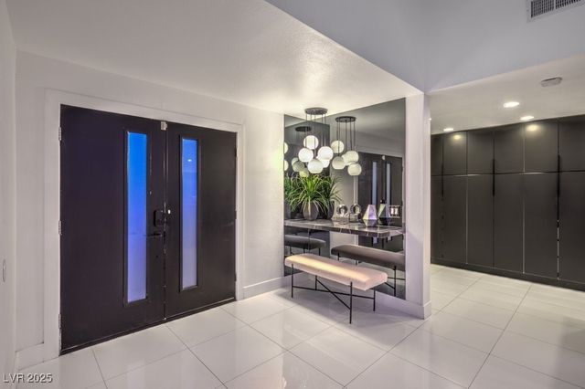 5785 Edna Avenue, Las Vegas, NV 89146