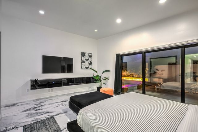 5785 Edna Avenue, Las Vegas, NV 89146