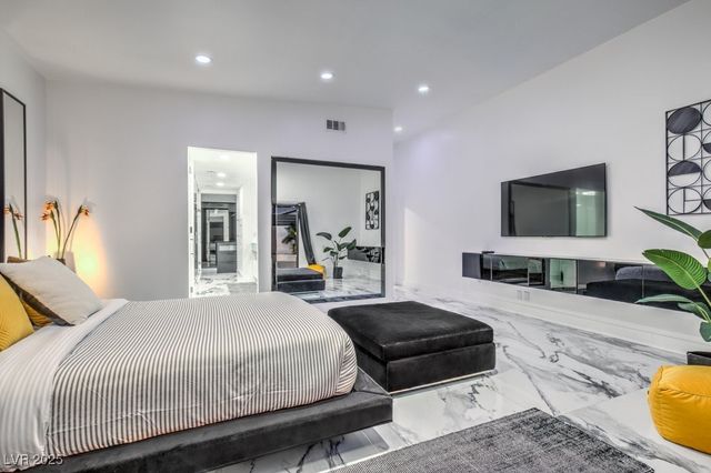 5785 Edna Avenue, Las Vegas, NV 89146