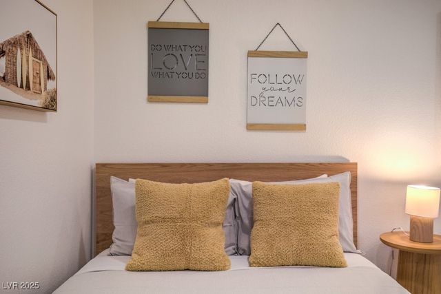 5785 Edna Avenue, Las Vegas, NV 89146