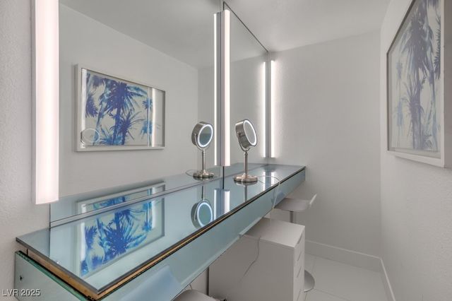 5785 Edna Avenue, Las Vegas, NV 89146