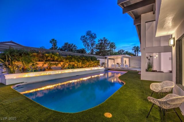 5785 Edna Avenue, Las Vegas, NV 89146