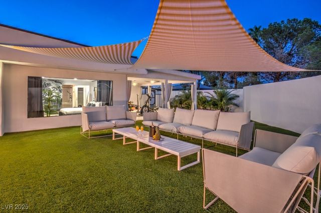 5785 Edna Avenue, Las Vegas, NV 89146