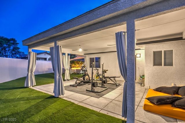 5785 Edna Avenue, Las Vegas, NV 89146