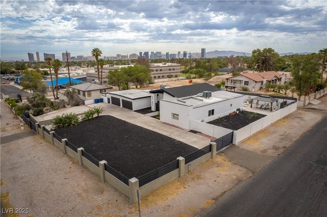 5785 Edna Avenue, Las Vegas, NV 89146