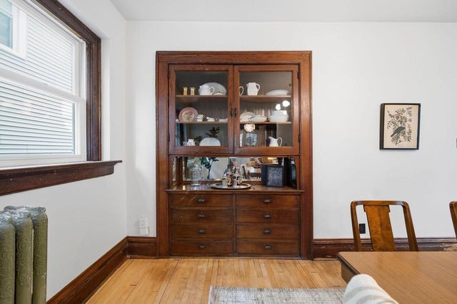 432 E Smith STREET, Milwaukee, WI 53207