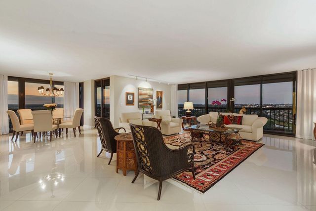 2480 PRESIDENTIAL Way 1901, West Palm Beach, FL 33401