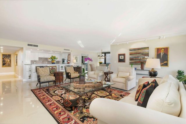 2480 PRESIDENTIAL Way 1901, West Palm Beach, FL 33401