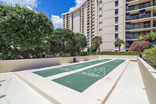 2480 PRESIDENTIAL Way 1901, West Palm Beach, FL 33401