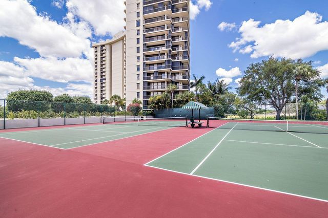 2480 PRESIDENTIAL Way 1901, West Palm Beach, FL 33401