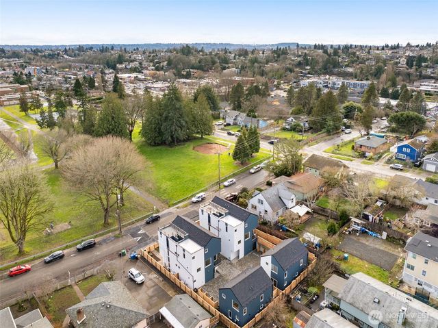 3920 B S Juneau Street, Seattle, WA 98118