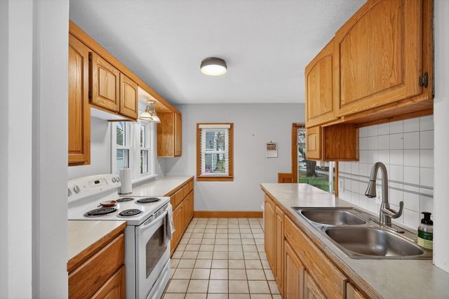 3200 47th Street, Des Moines, IA 50310