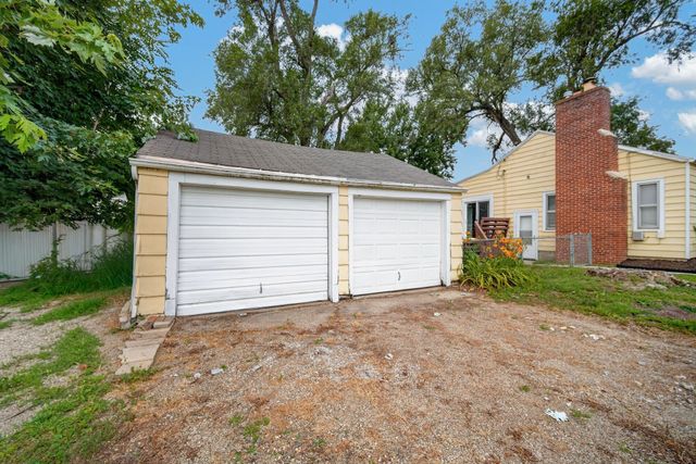 3200 47th Street, Des Moines, IA 50310