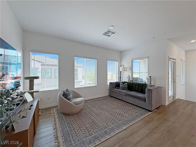 7308 North Decatur Boulevard 6, Las Vegas, NV 89131