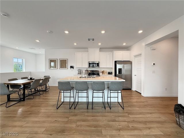 7308 North Decatur Boulevard 6, Las Vegas, NV 89131