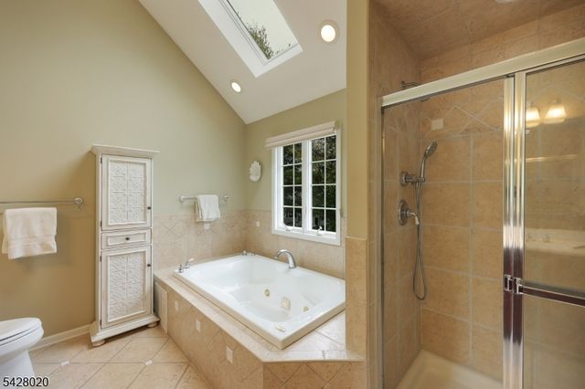 60 Mohawk Trail, Westfield Town, NJ 07090