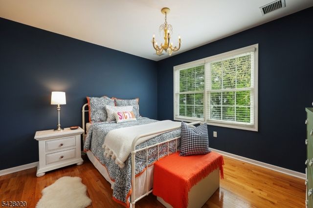 60 Mohawk Trail, Westfield Town, NJ 07090