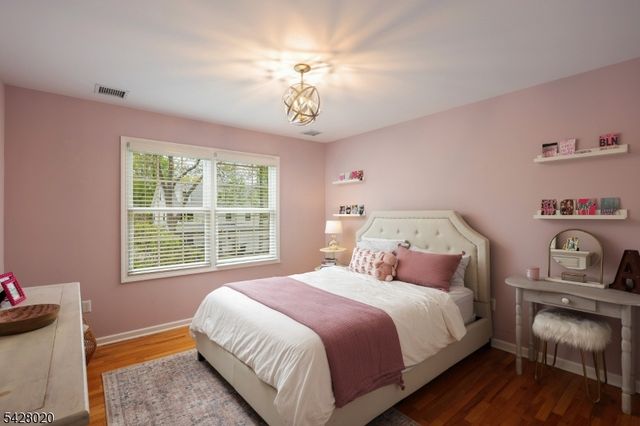 60 Mohawk Trail, Westfield Town, NJ 07090