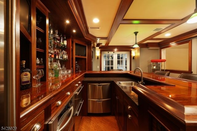 60 Mohawk Trail, Westfield Town, NJ 07090