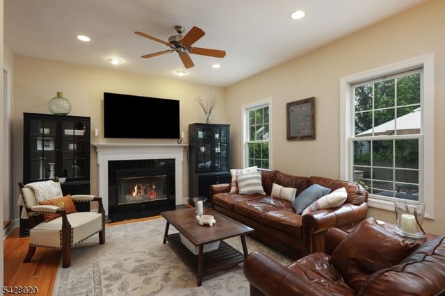 60 Mohawk Trail, Westfield Town, NJ 07090