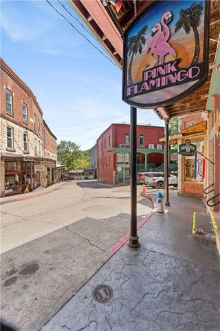 84 Spring Street, Eureka Springs, AR 72632