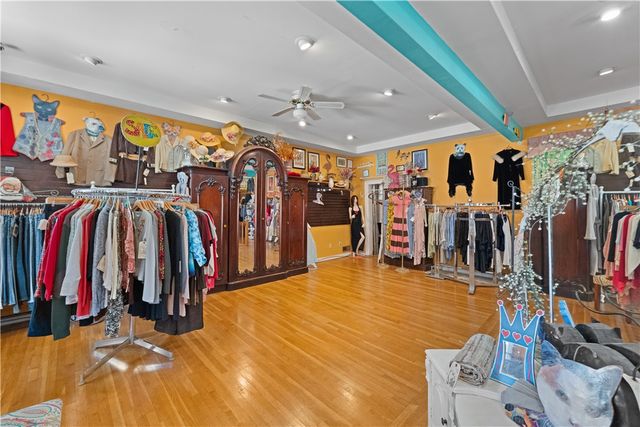 84 Spring Street, Eureka Springs, AR 72632