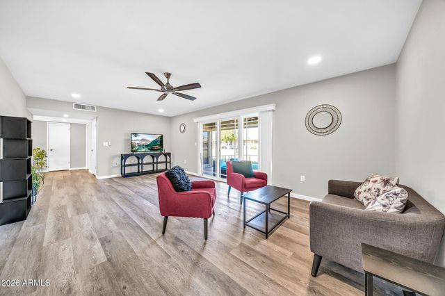 14633 N Boswell Boulevard, Sun City, AZ 85351