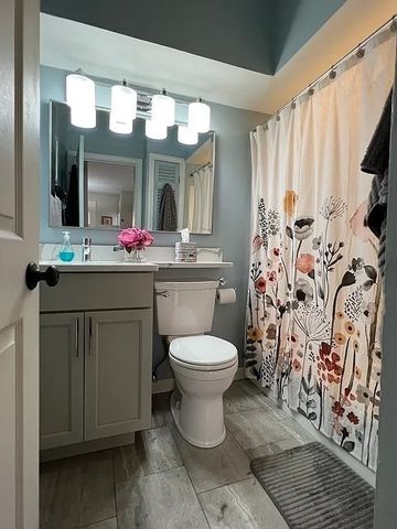 12 Alpine St 1, Somerville, MA 02144