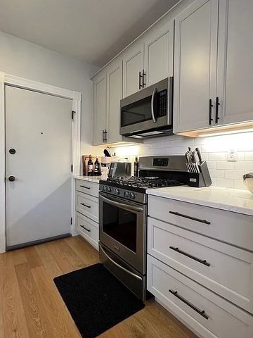 12 Alpine St 1, Somerville, MA 02144