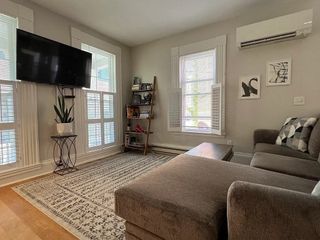 12 Alpine St 1, Somerville, MA 02144