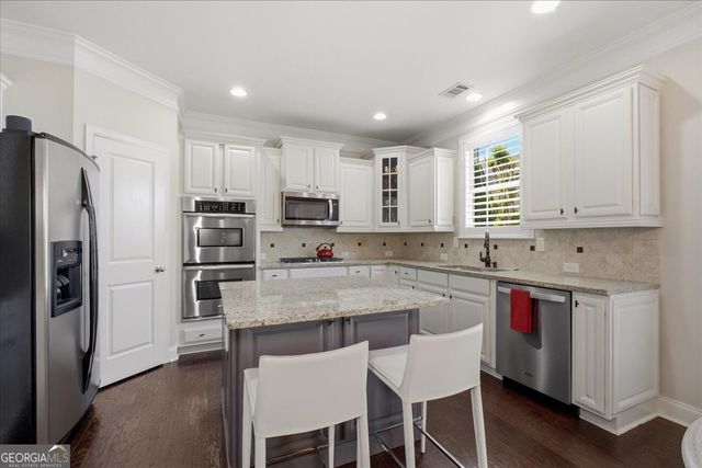 300 Ashgrove Court, Woodstock, GA 30188