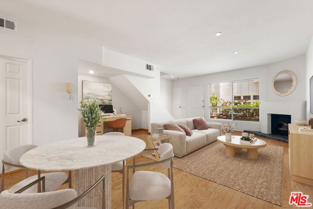 938 18th Street 5, Santa Monica, CA 90403