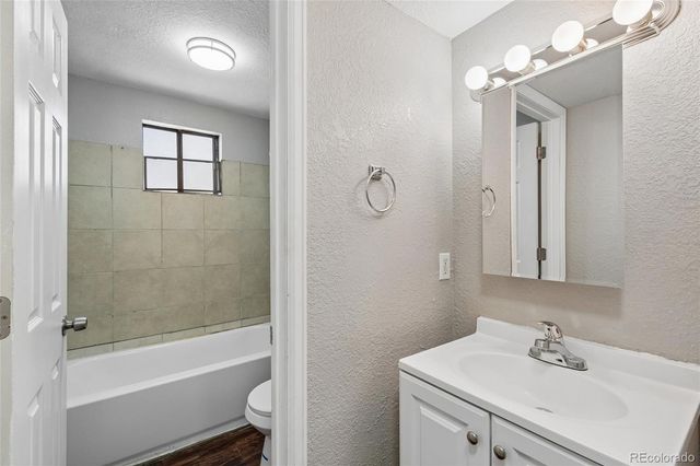 1015 S Eliot Street 4, Denver, CO 80219