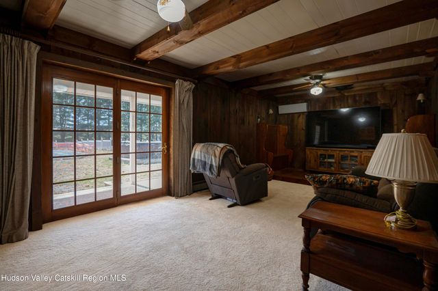 1365 U.S. 9, Stockport, NY 12534