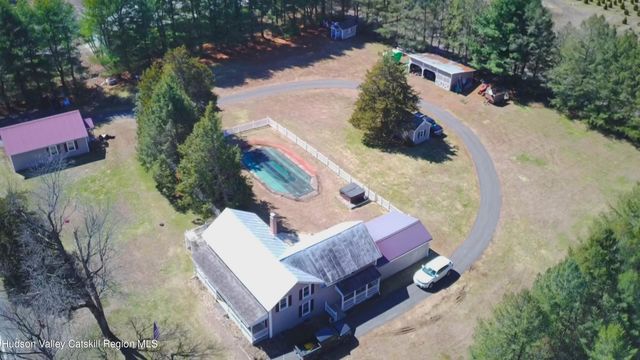 1365 U.S. 9, Stockport, NY 12534