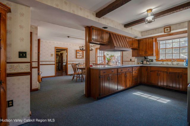 1365 U.S. 9, Stockport, NY 12534